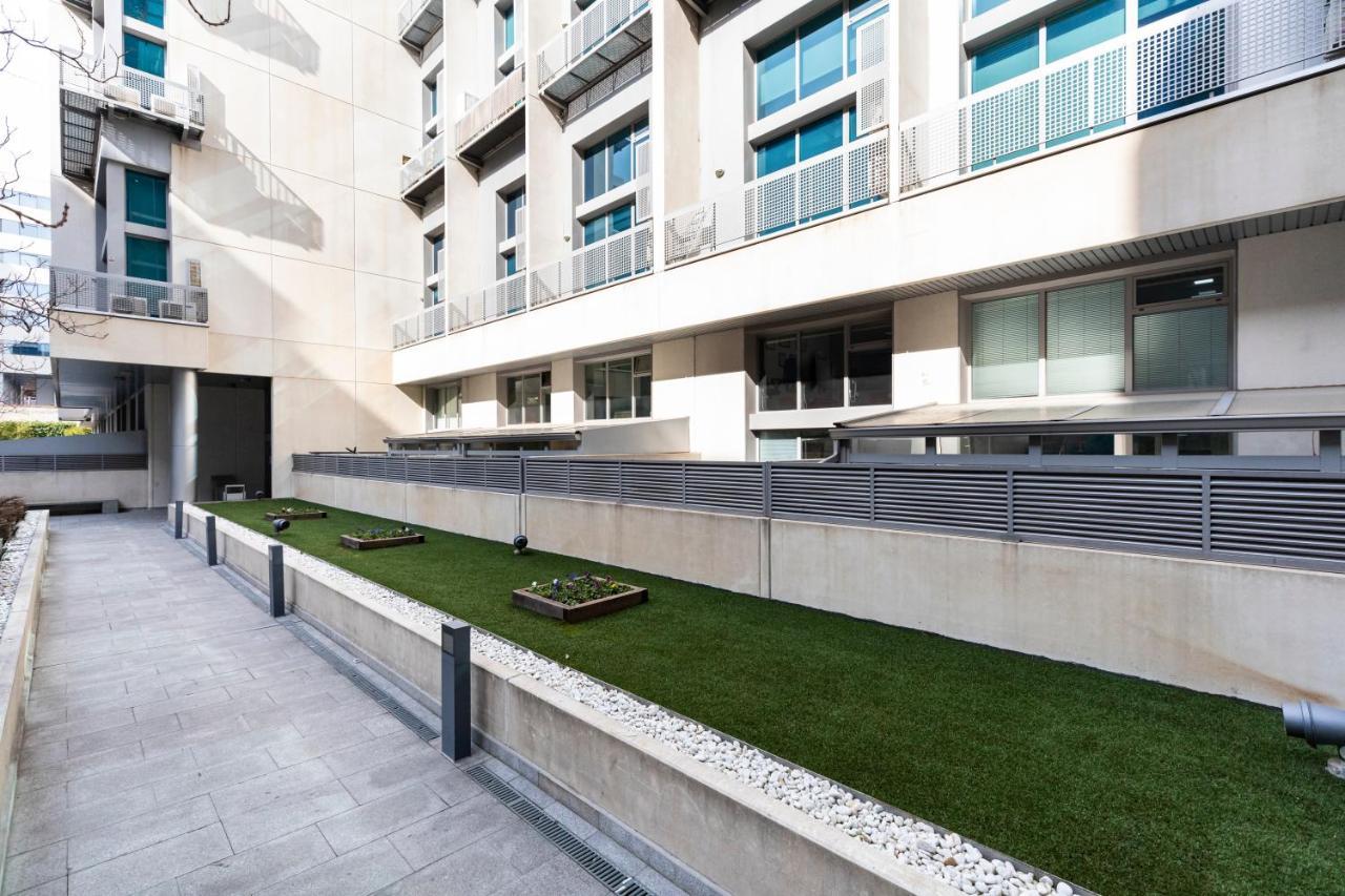 Oshun Sanchinarro Apartment Мадрид Екстериор снимка